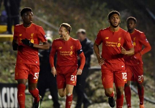 米体：劳塔罗近6个月奔波10.4万公里参加比赛，能绕地球三圈