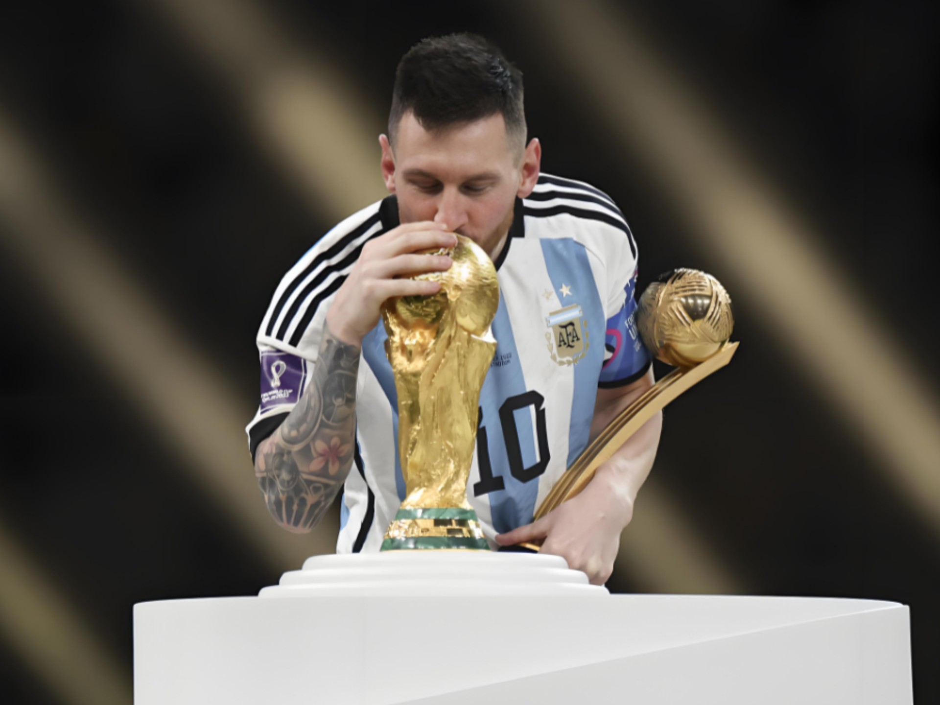 哈特11中8轰21分6板，本赛季首发9场取得8胜1负